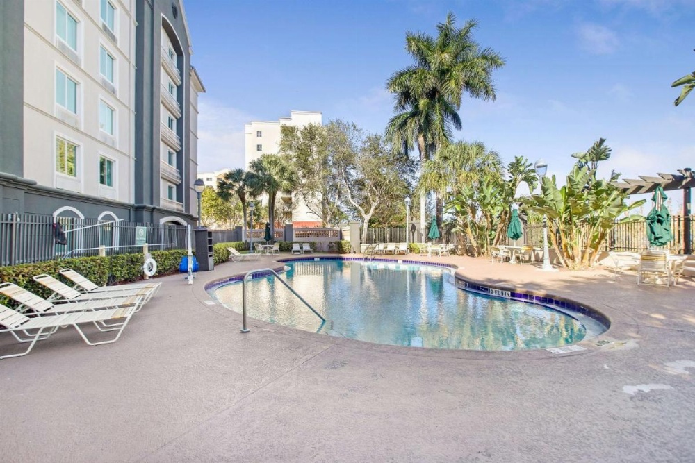 La Quinta Inn & Suites by Wyndham Fort Lauderdale Airport Image 17